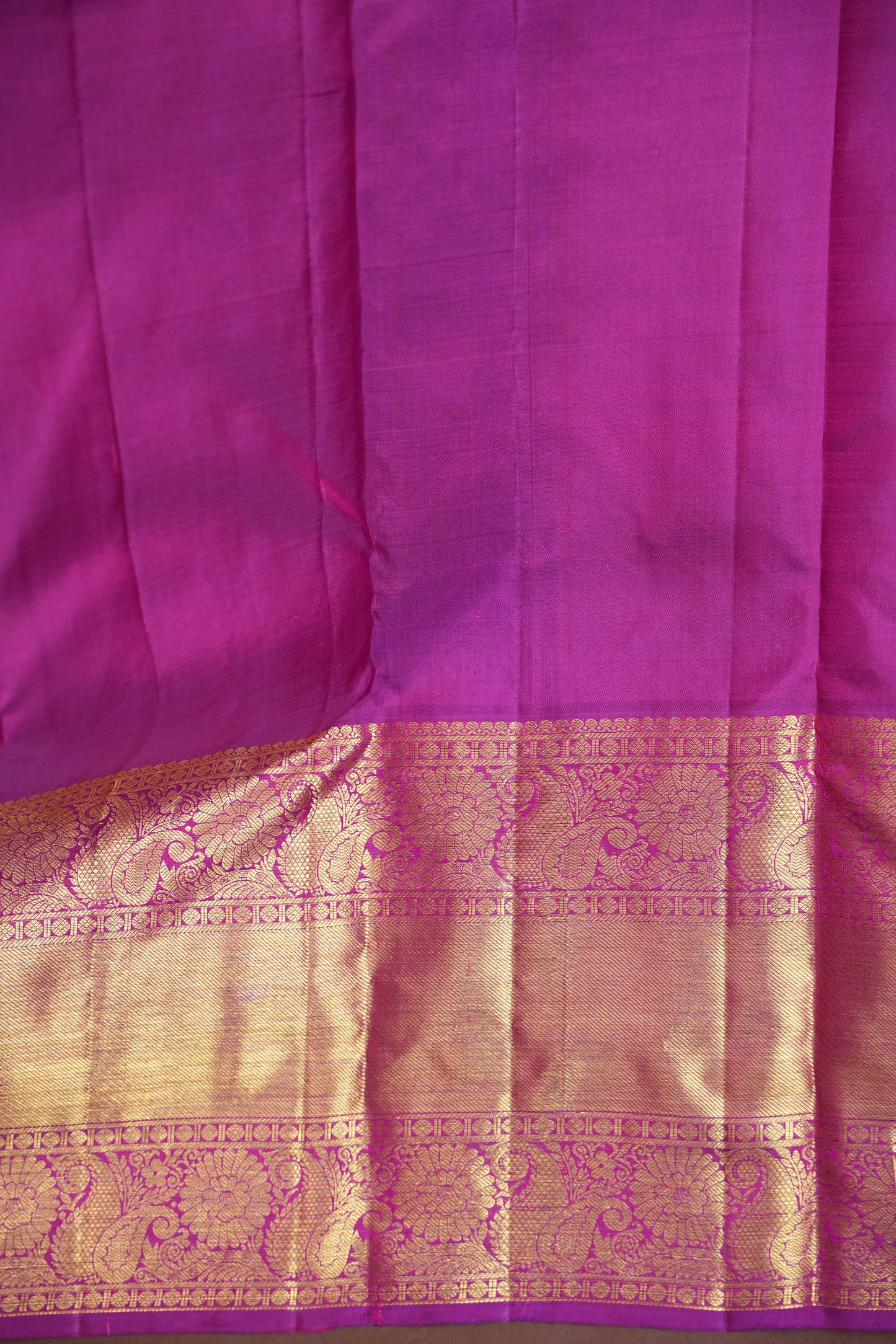 Magenta Pure Kanjivaram Silk Saree with Rich Gold Zari Weaving|Silk Mark Certified