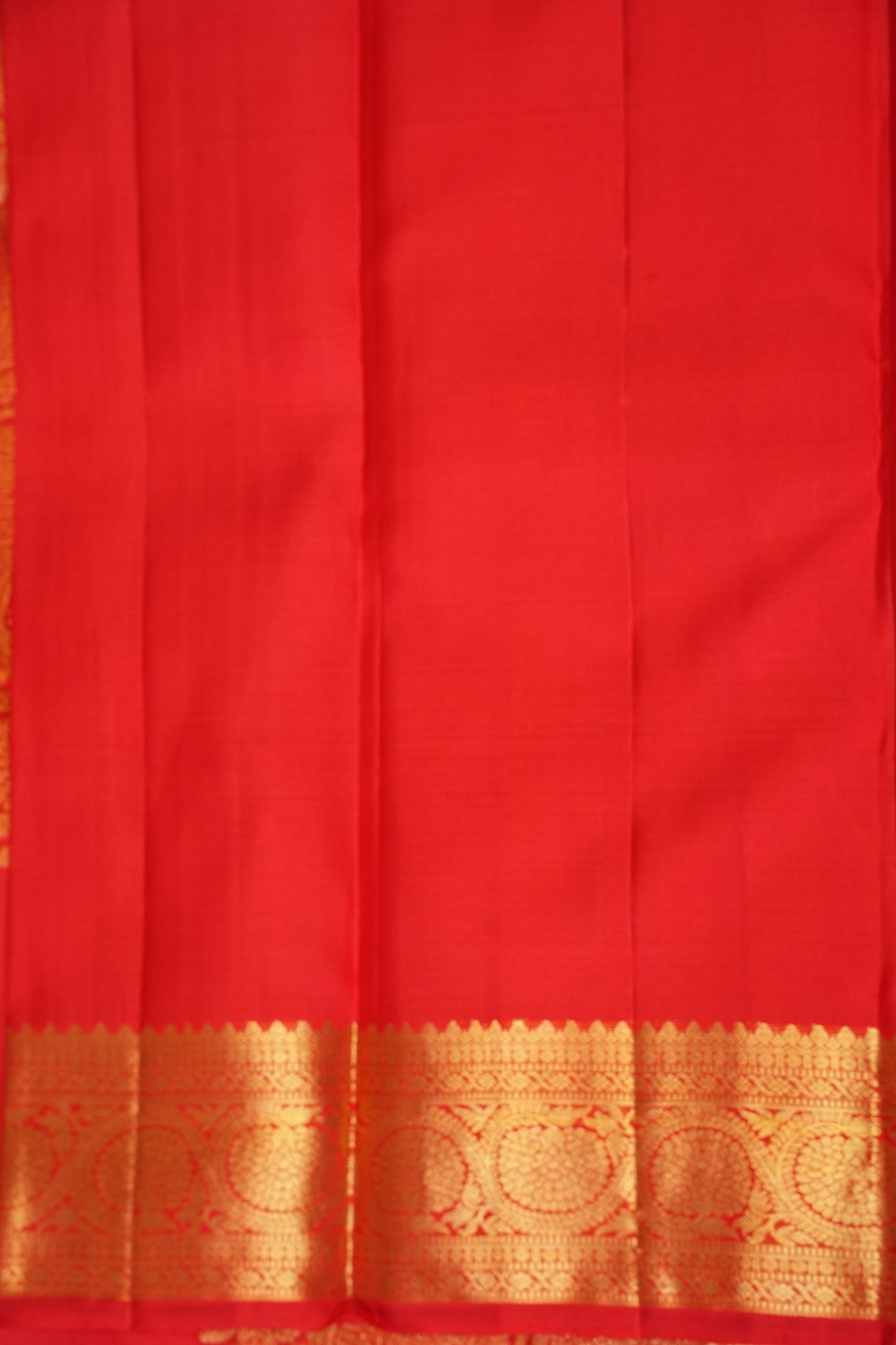 Vibrant Red Pure Kanchivaram Silk Saree with Rich Gold Zari Weave|Silk Mark Certified