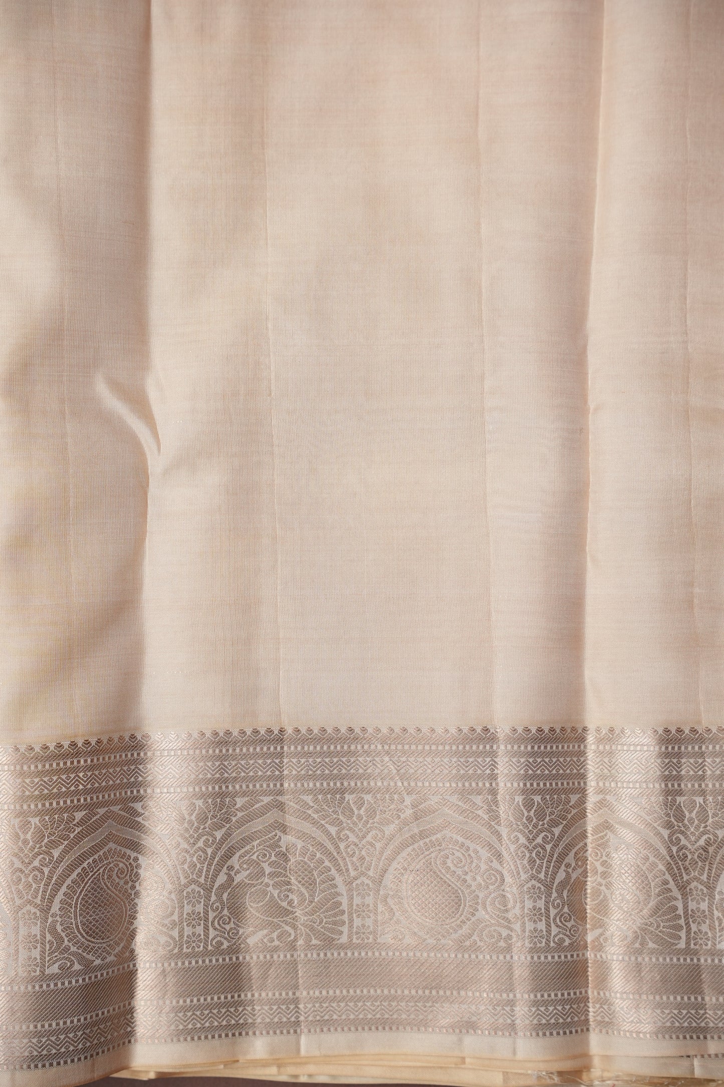 Ivory Pure Kanchipuram Silk Saree|Silk Mark Certified|Silk Mark Certified
