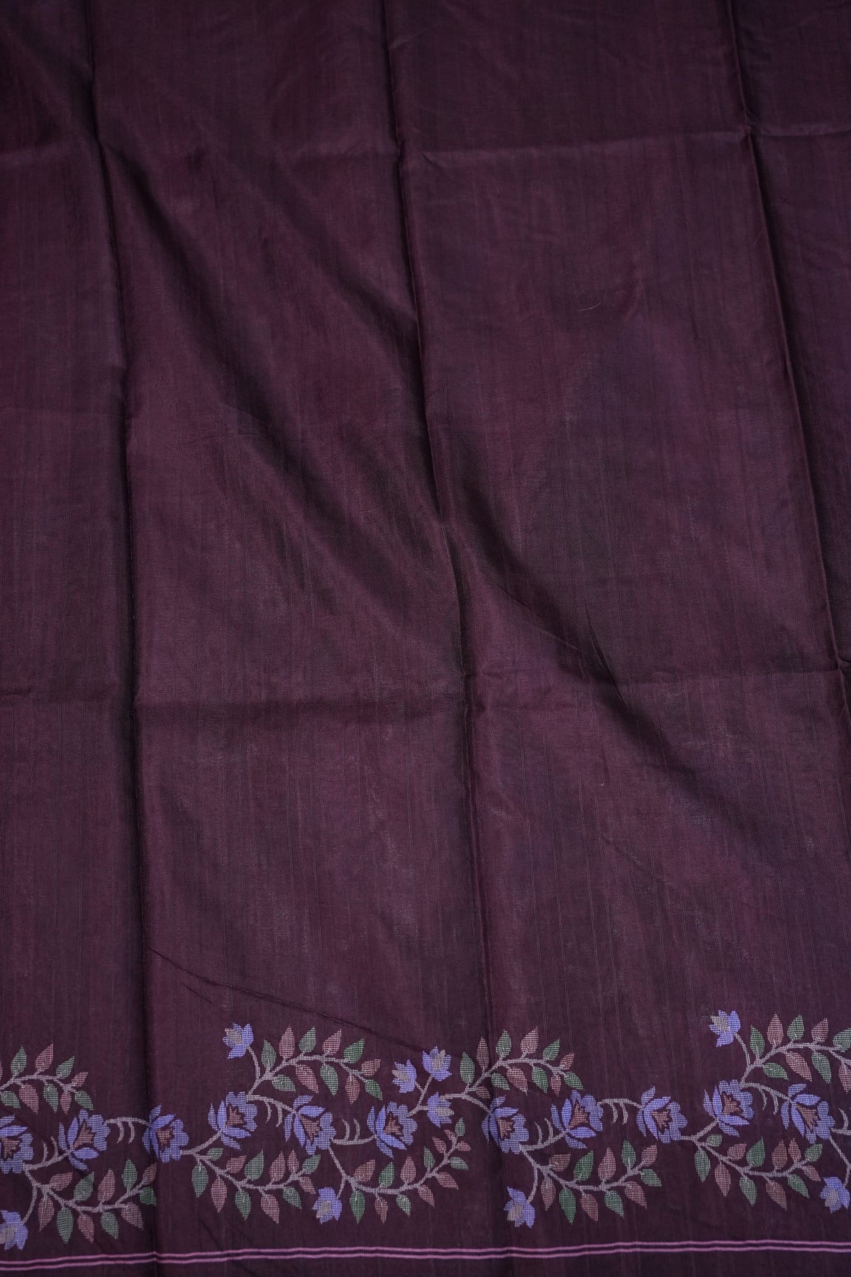 Semi Crepe Saree with Floral Design & Small Border – Lavender Purple