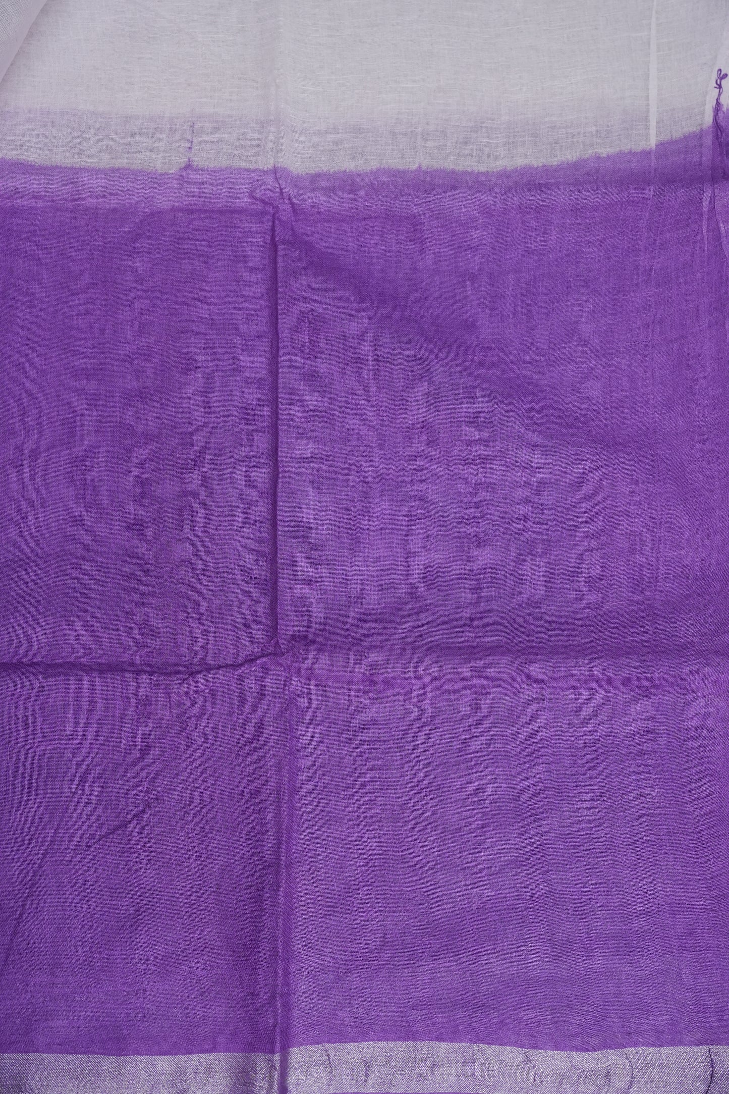 Hand Embroidery Pure Linen Saree With Tissue Border - Purple and White Ombre