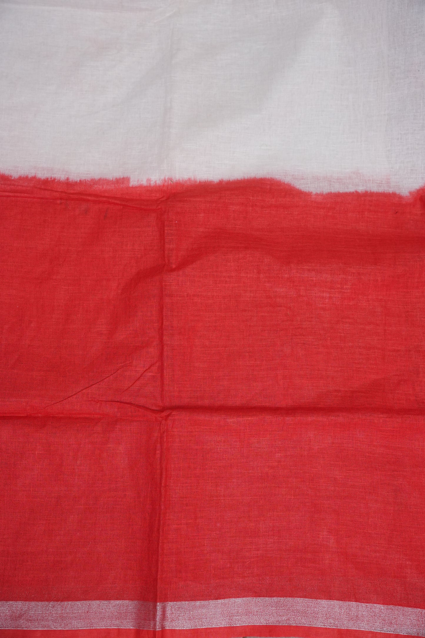 Hand Embroidery Pure Linen Saree With Tissue Border - Red and White Ombre