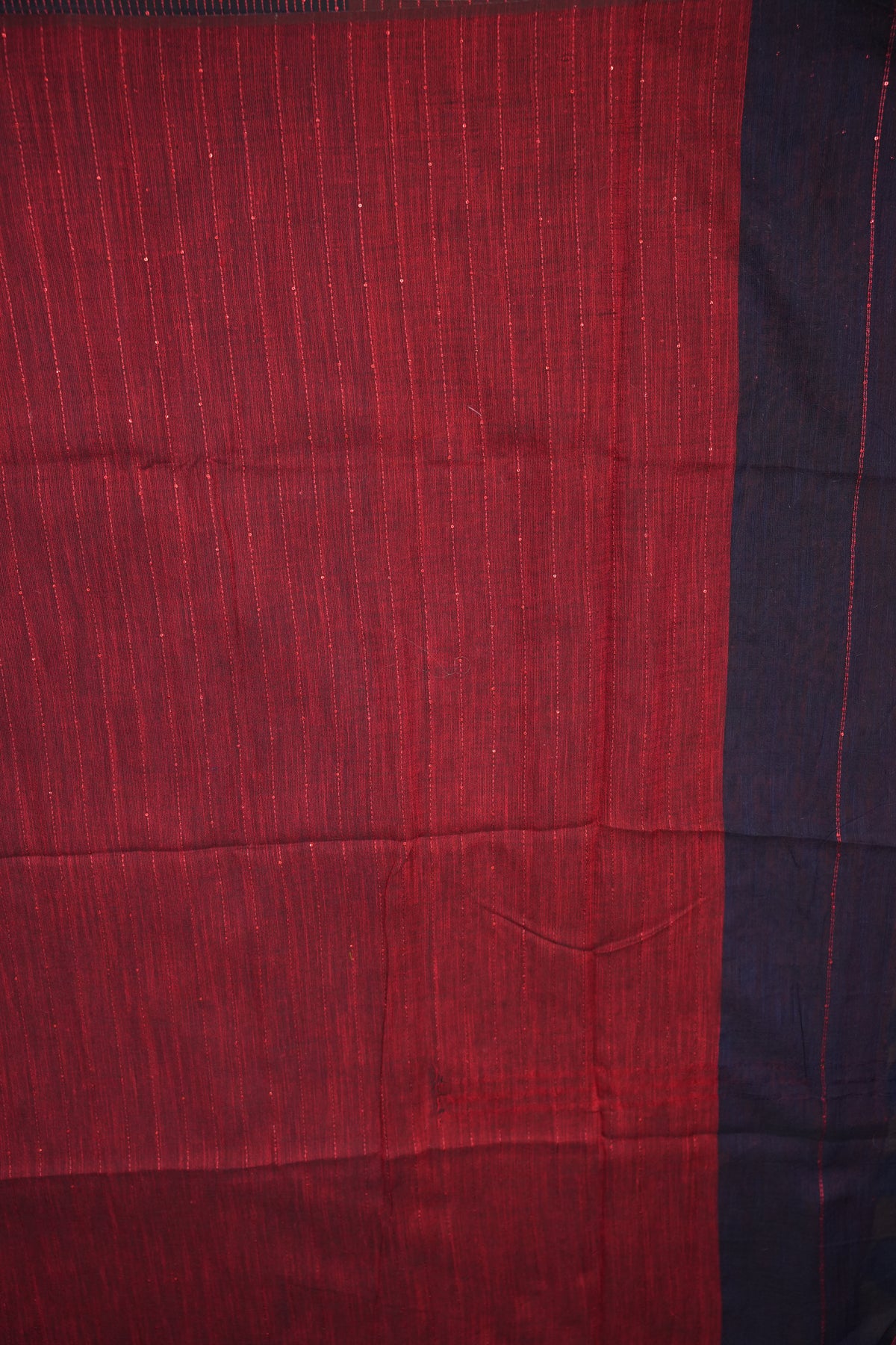 Linen Saree with Needle Embroidery β Navy Blue & Crimson Red