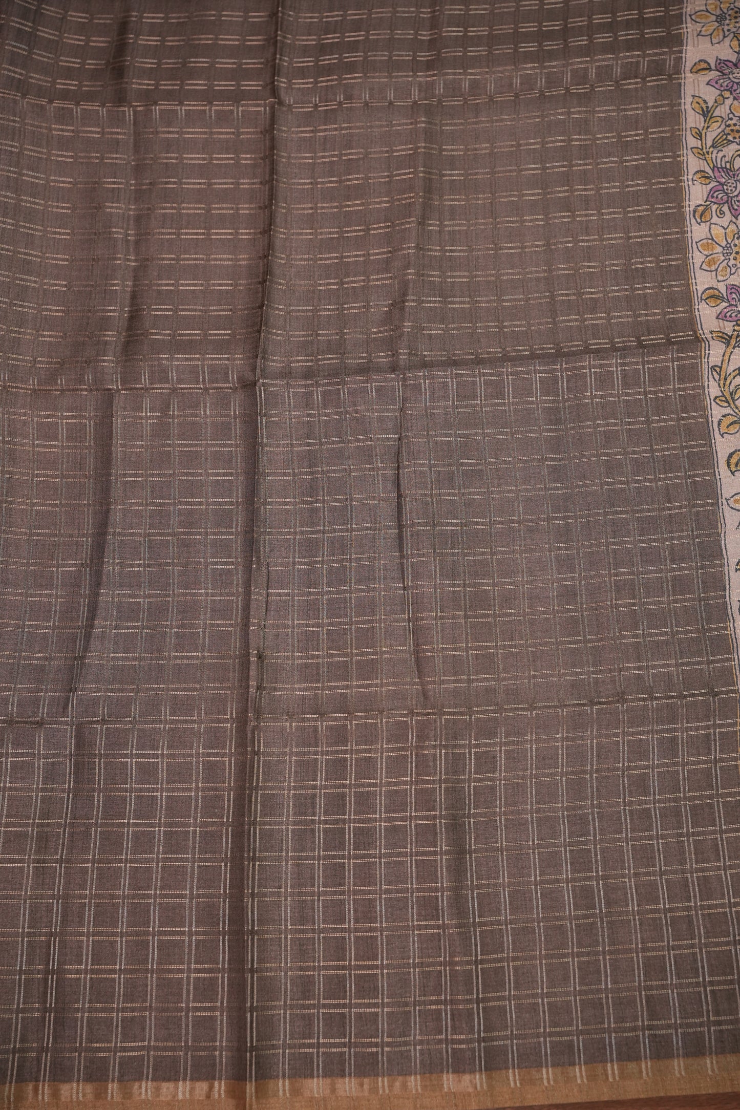Semi Tussar Raw Silk Saree with Checkered Body & Kalamkari Pallu – Brown