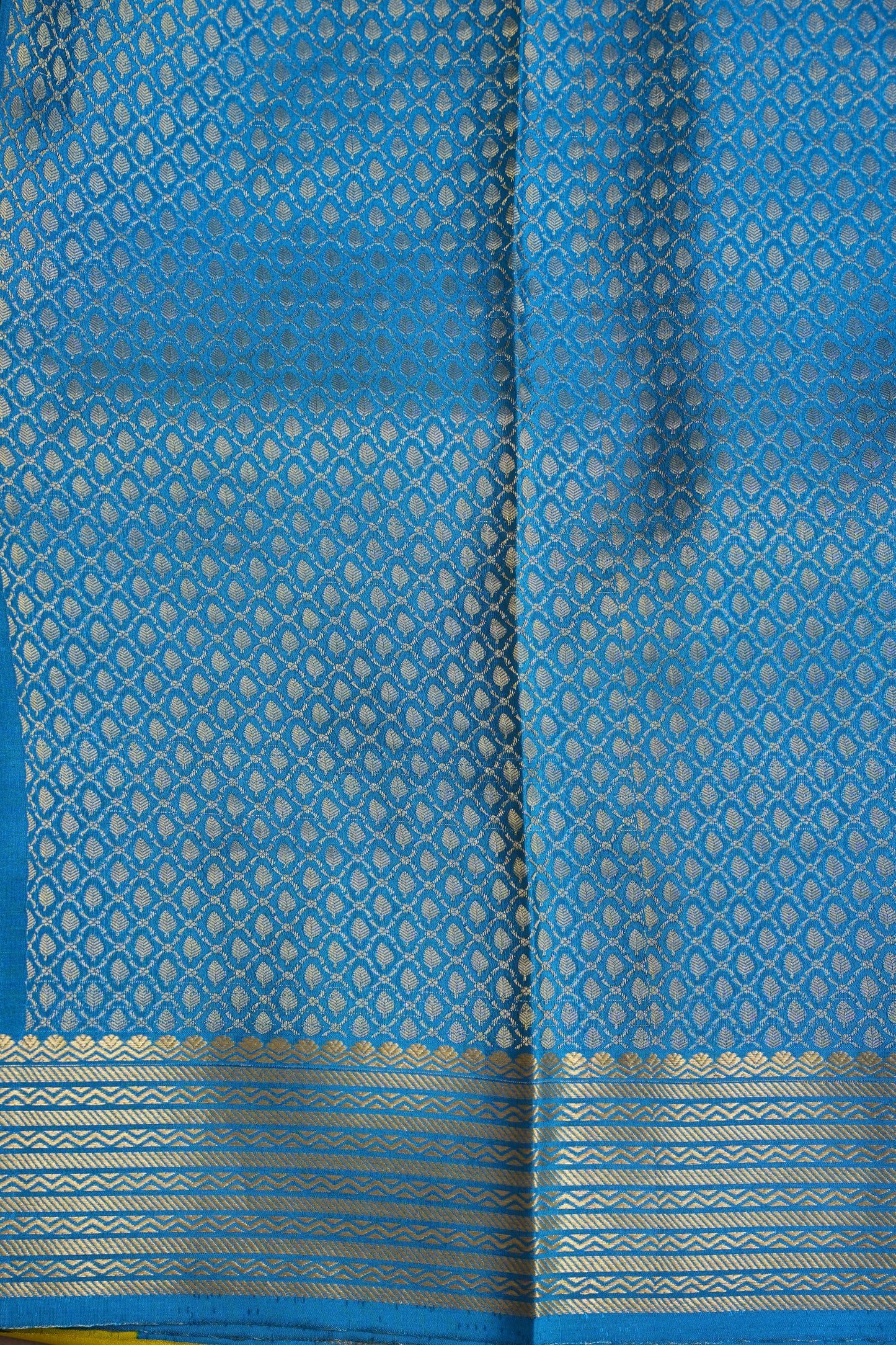 Plain Pure Crepe Mysore Silk Saree in Mehendi Green With Contrast Peacock Pallu & Blouse