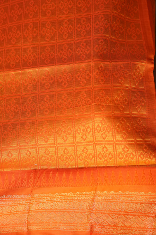 Gadwal Cotton Saree - Parrot Green & Orange
