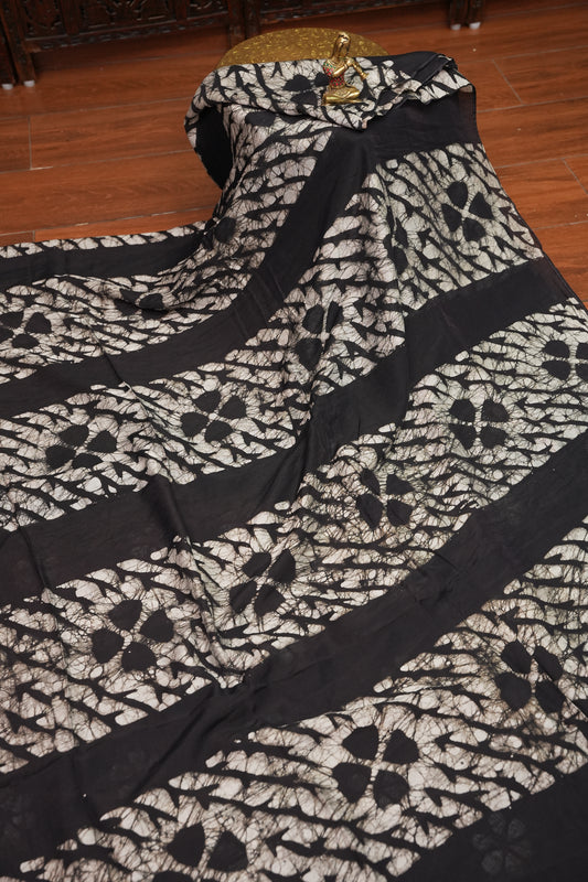 Pure Cotton Saree with Digital Block Prints – Black & White