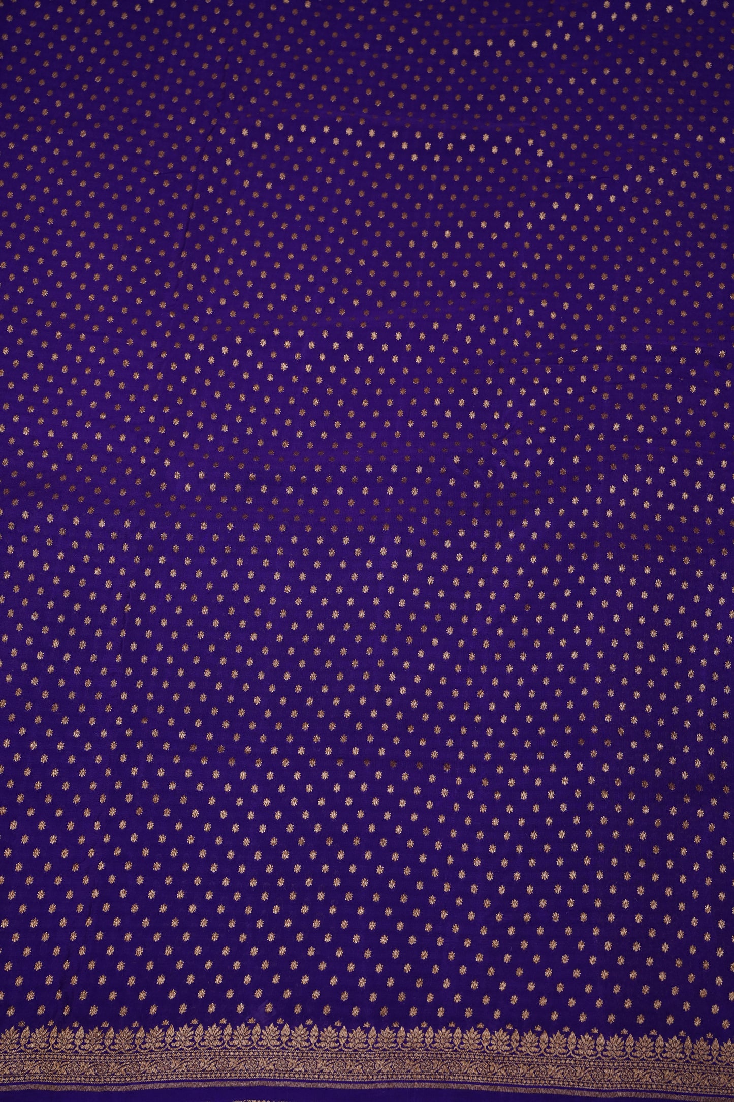 Pure Banarasi Georgette Saree β Royal Purple with Floral Jaal Pallu