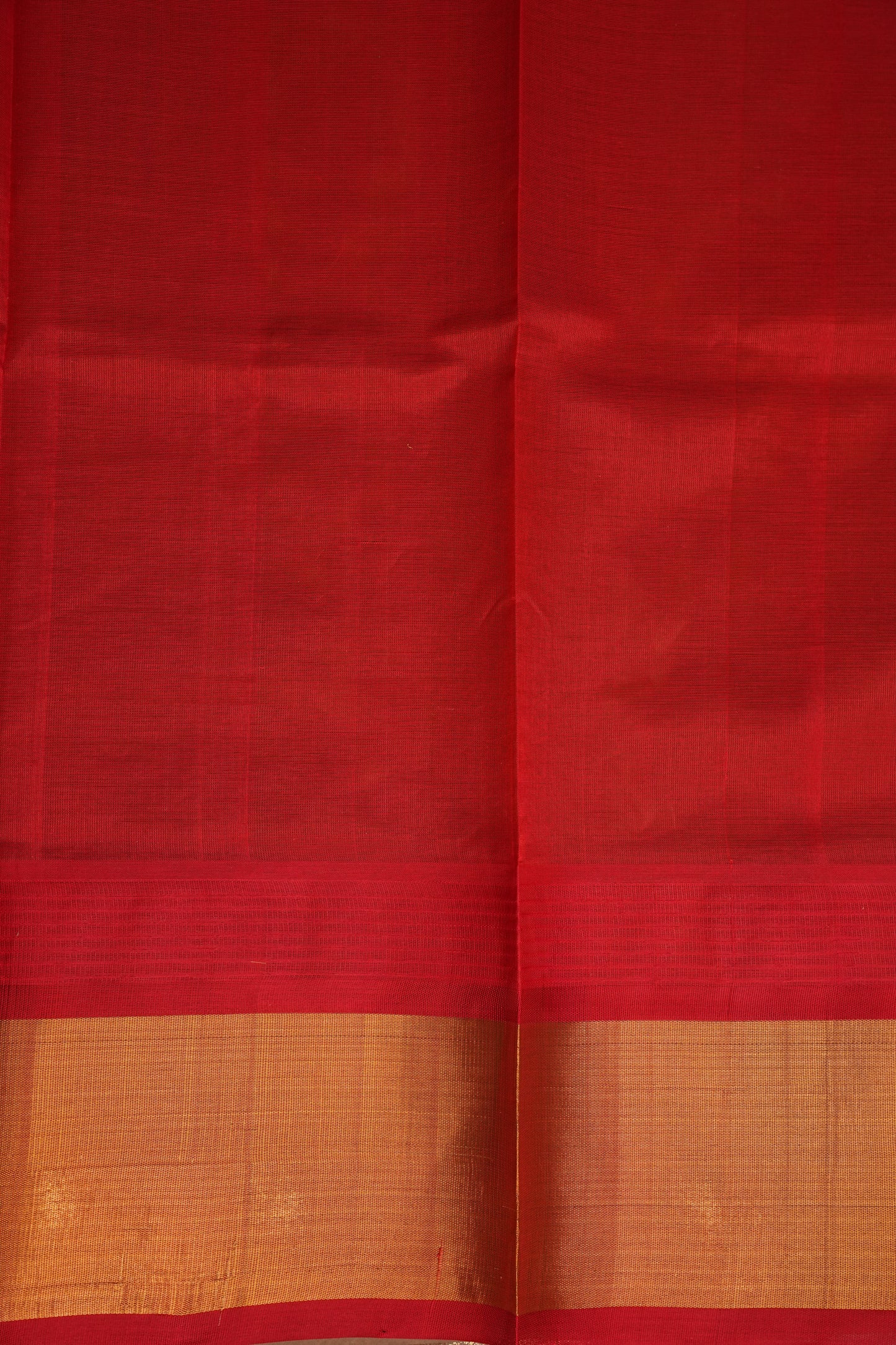 Pure Kuppadam Korvai Pattu Saree-Ivory & Red