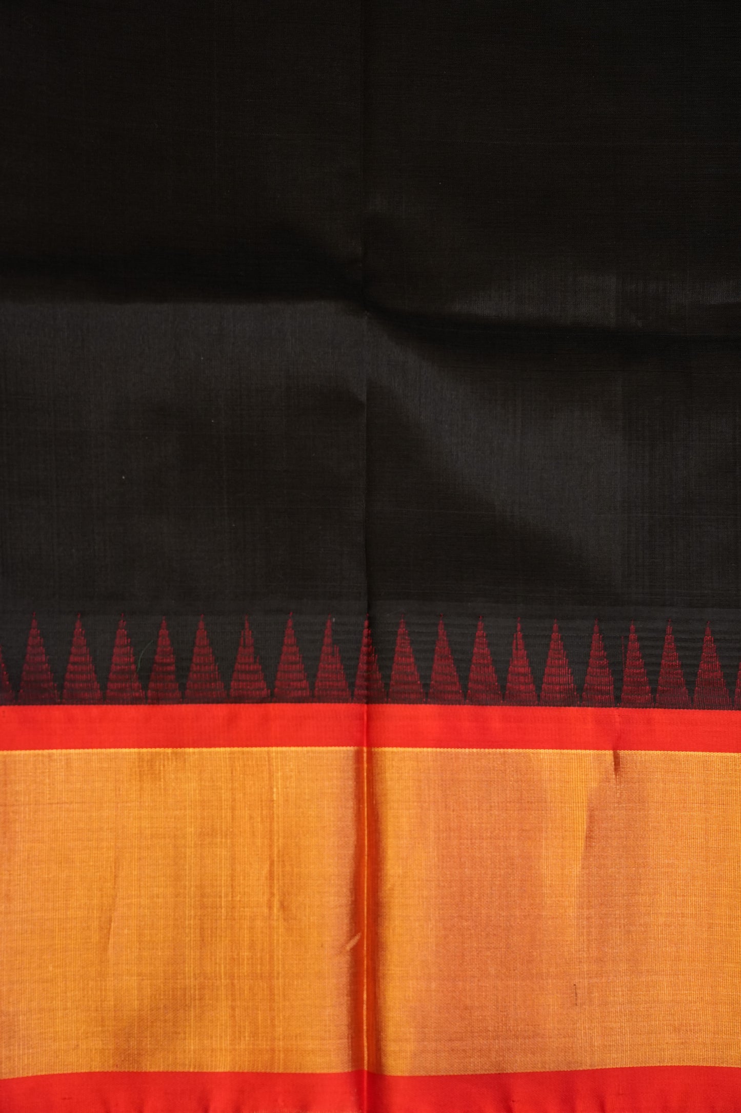 Pure Kuppadam Korvai Pattu Saree-Black & Red