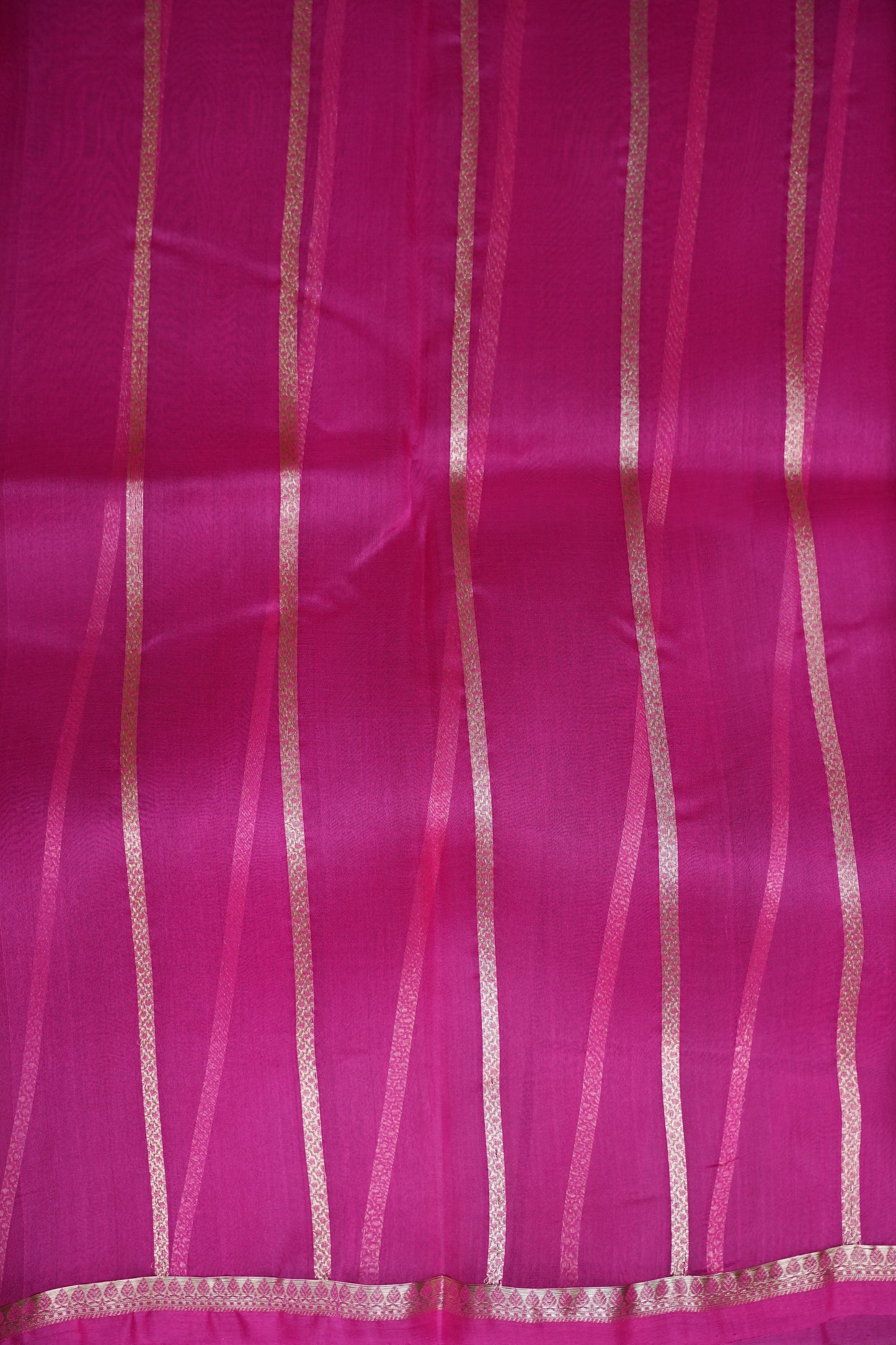 Hot Pink Pure Organza Kora Banarasi Silk Saree|Silk Mark Certified