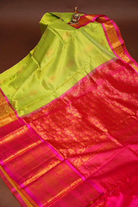 Mangalgiri Kuppadam Pattu Saree - Parrot Green & Pink