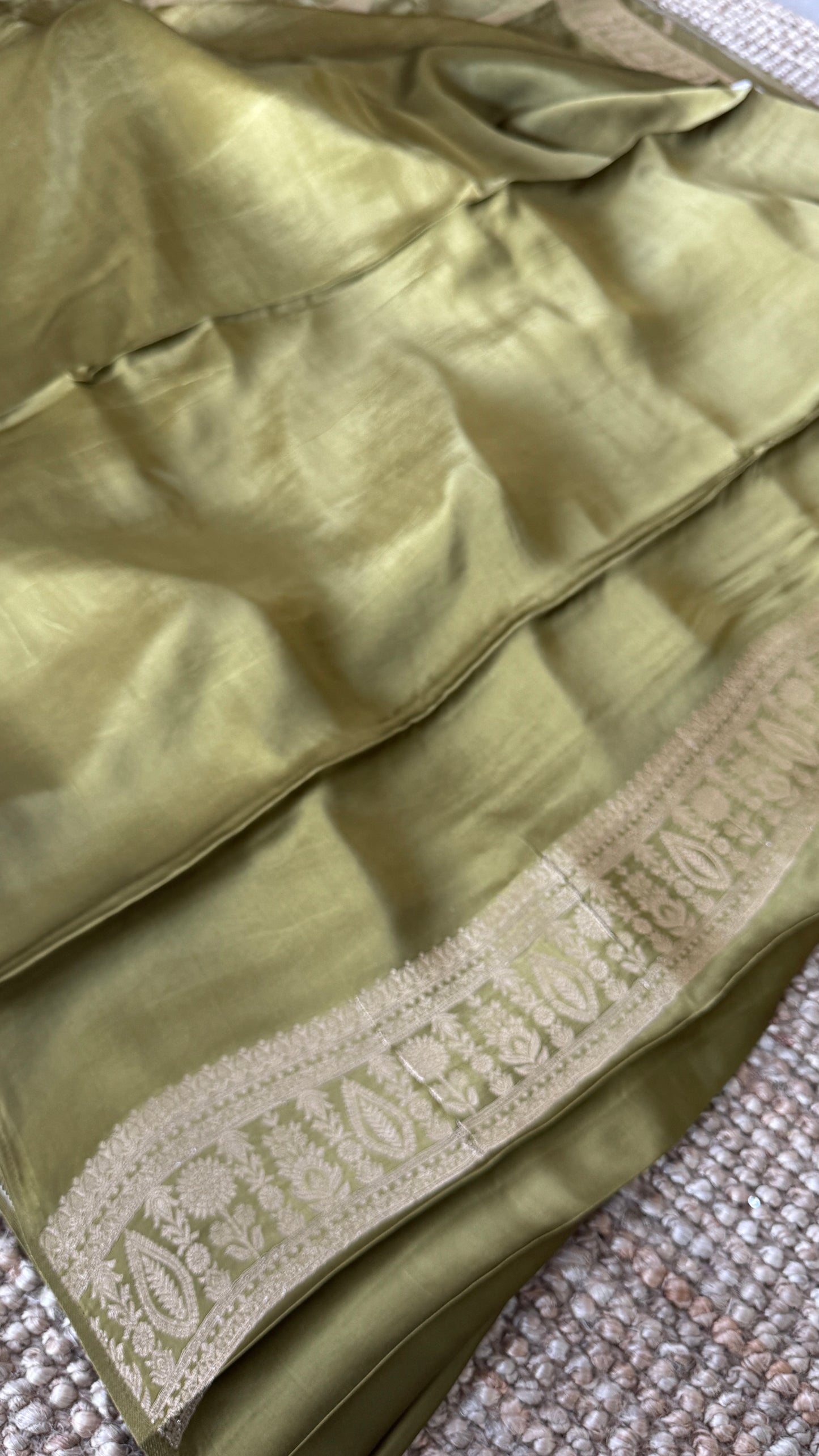 Mashru Silk Banarasi Saree – Olive Green