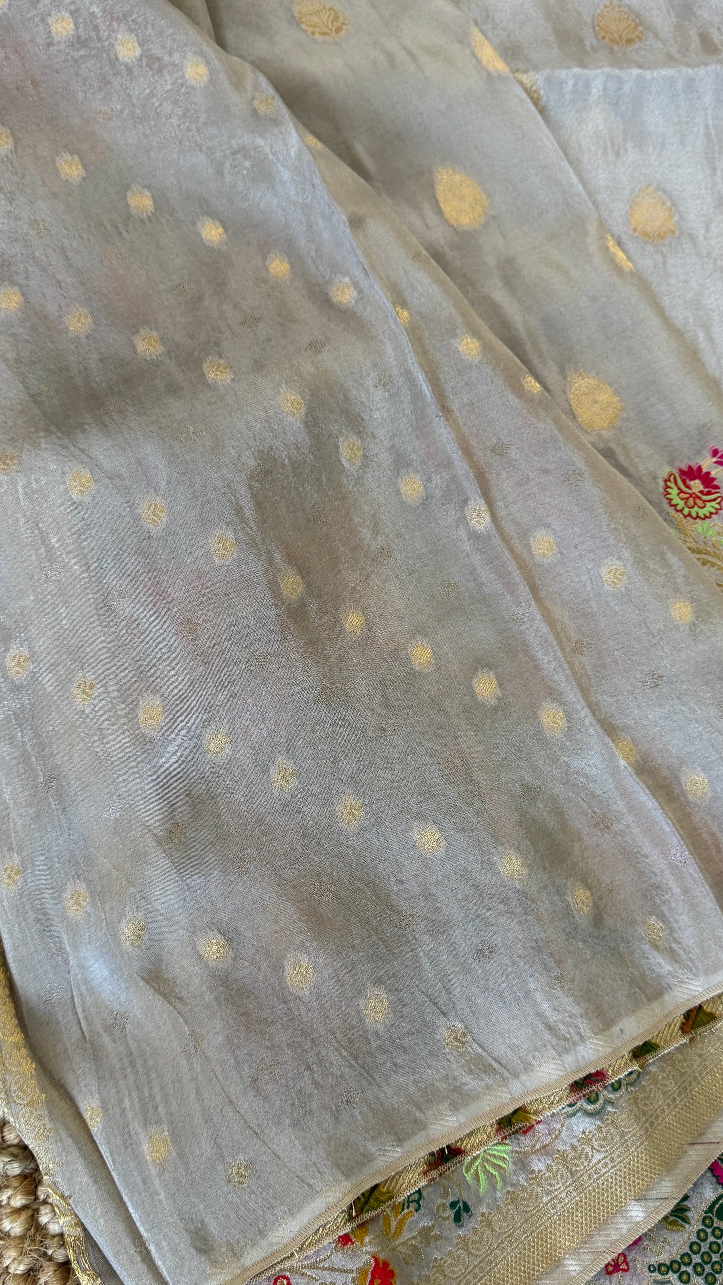 Soft Tissue Silk Saree – Light Grey