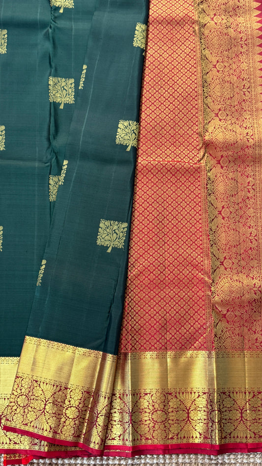 Bottle Green Pure Kanchipuram Silk Saree with Contrast Red Pallu & Border | Silk Mark Certified