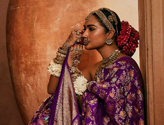The Ultimate Guide to Banarasi Handloom Sarees: Weaving Heritage with Modern Style