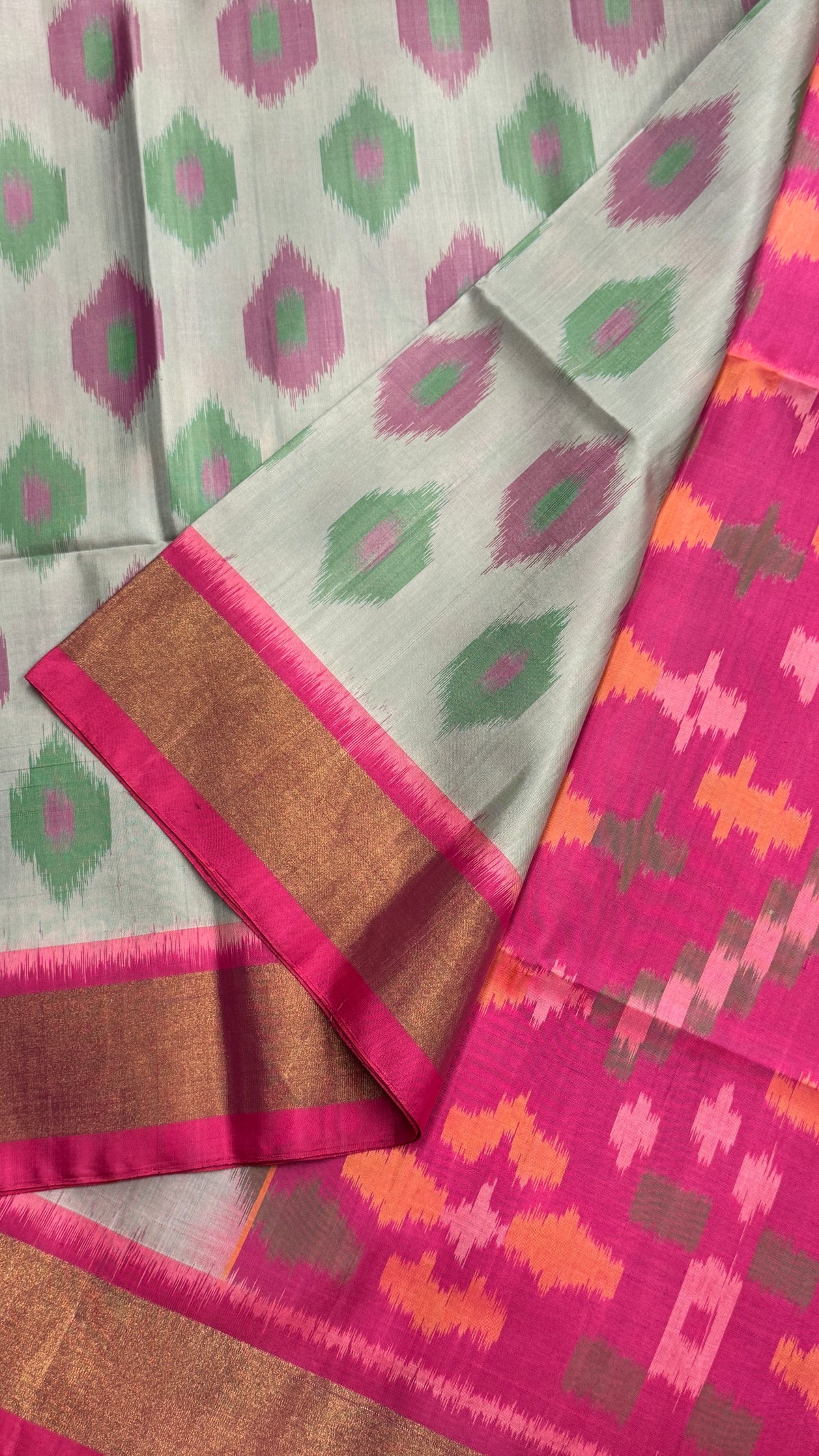 Pure Ikkat Soft Silk saree - Halfwhite & Pink|Silk Mark Certified