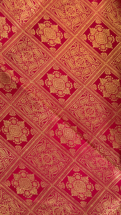 Bridal Red Pure Kanchivaram Silk Saree with Rich Gold Zari Border|Silk Mark Certified