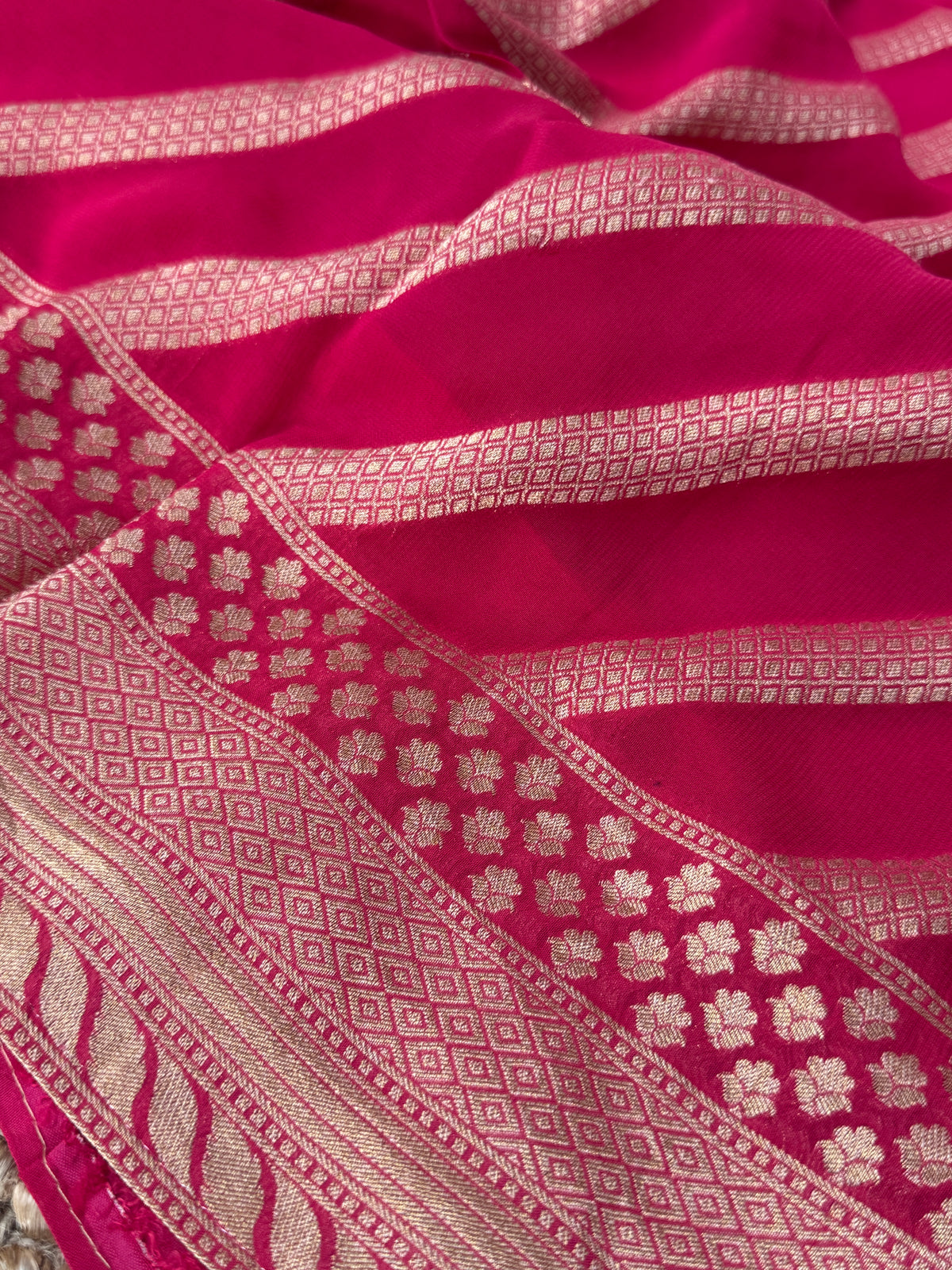 Pure Georgette Leheriya Saree – Dark Crossandra Pink with Gold Zari Weaving