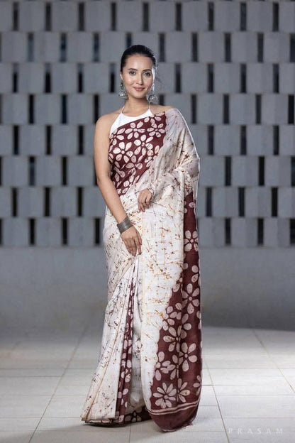 Pure Mulberry Silk Saree in Ivory with Batik Print & Maroon Pallu | Silk Mark Certified