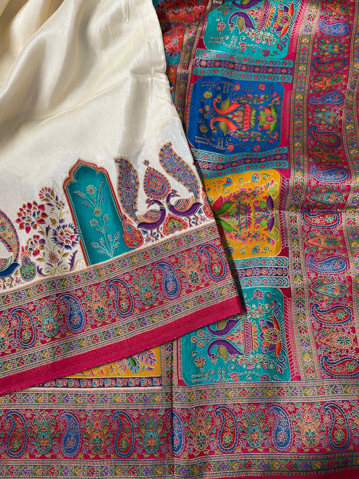 Kashmiri Pashmina Kani Silk Saree – Off White and Pink
