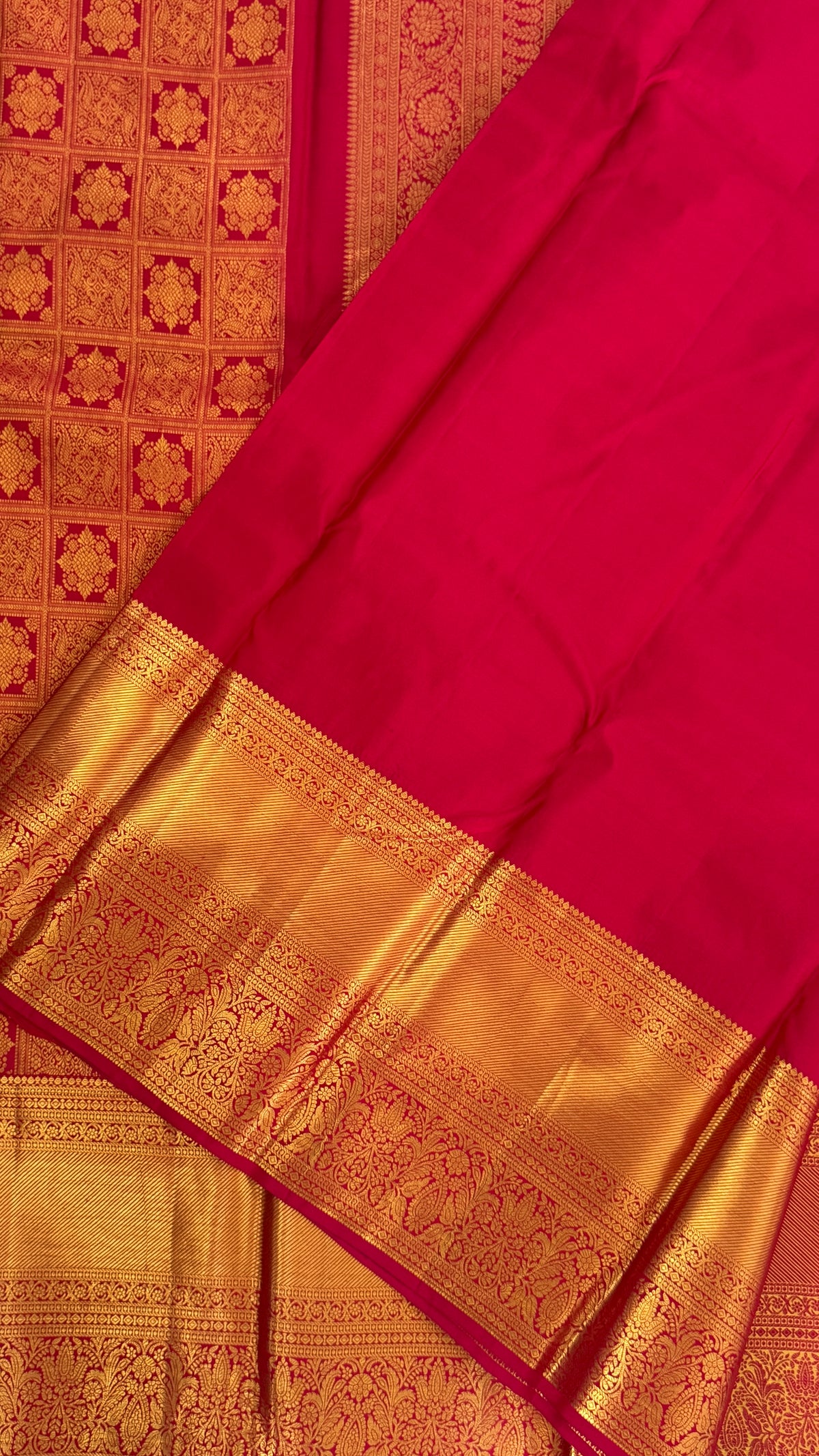 Bridal Red Pure Kanchivaram Silk Saree with Rich Gold Zari Border|Silk Mark Certified