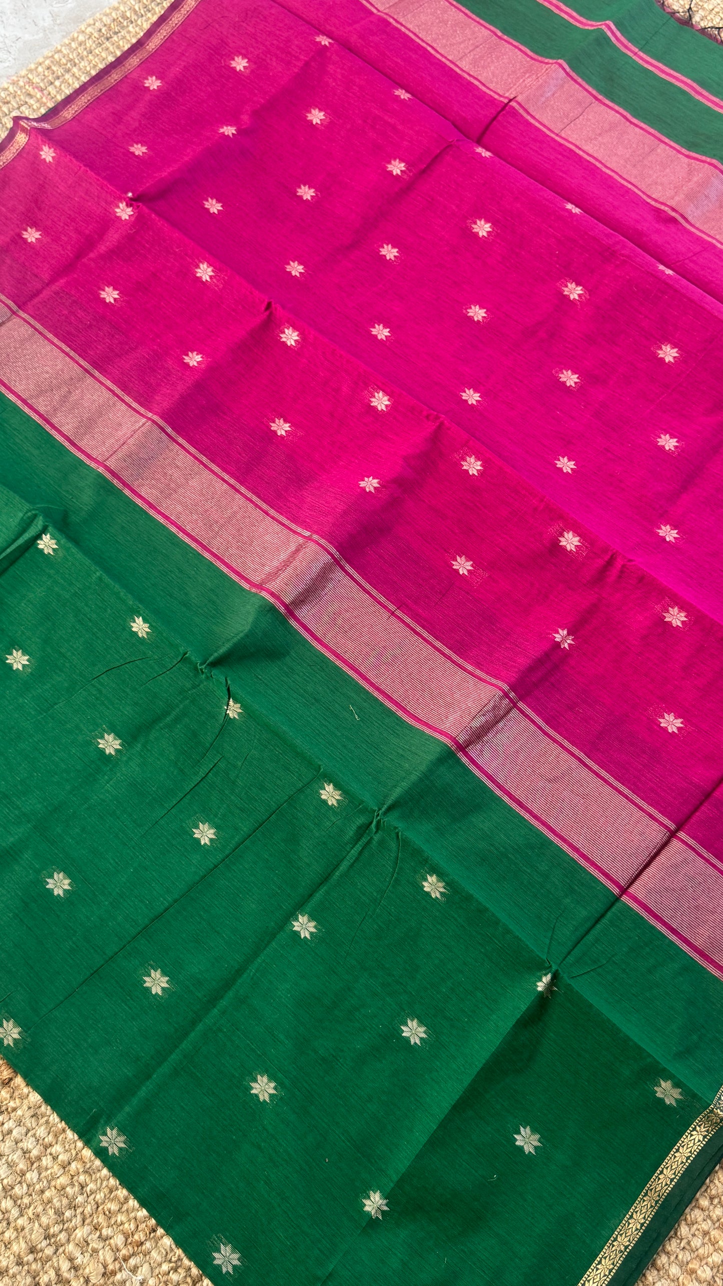 Maheshwari Silk Cotton Saree | Emerald Green With Pink