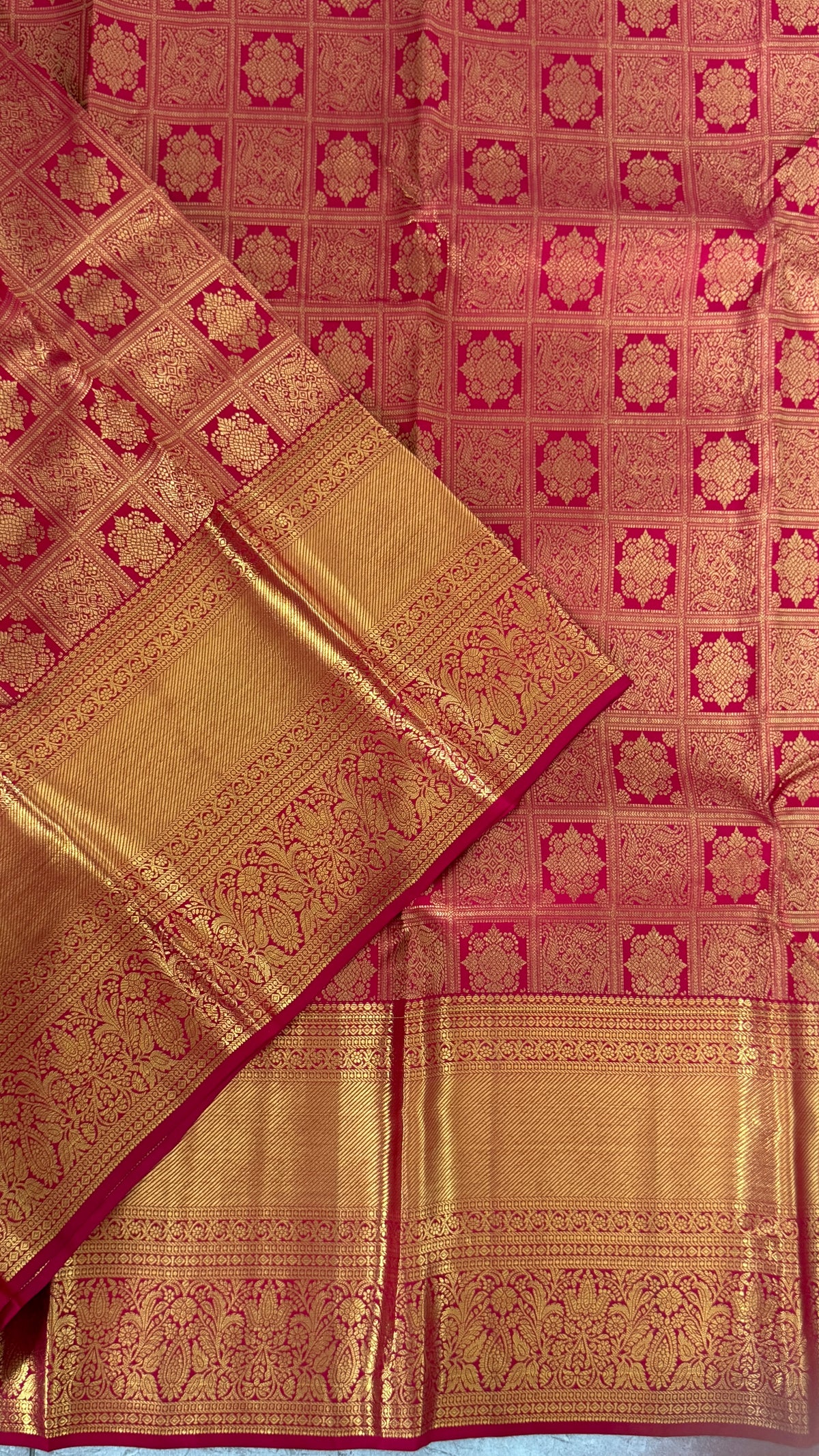 Bridal Red Pure Kanchivaram Silk Saree with Rich Gold Zari Border|Silk Mark Certified