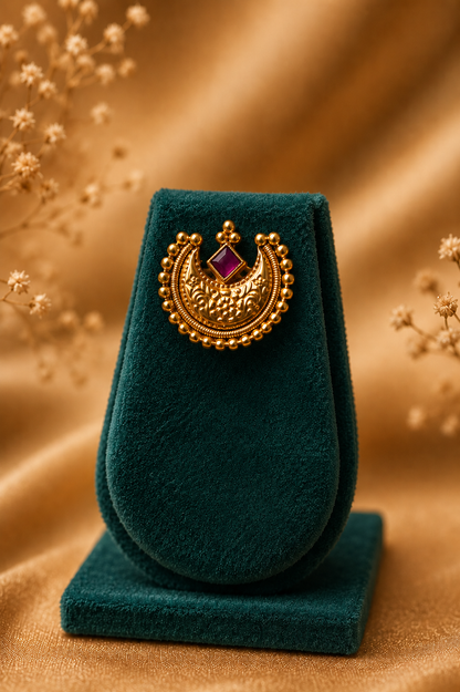 Antique Gold-Plated Crescent Moon Choker Necklace Set with Multi-Stone Detailing