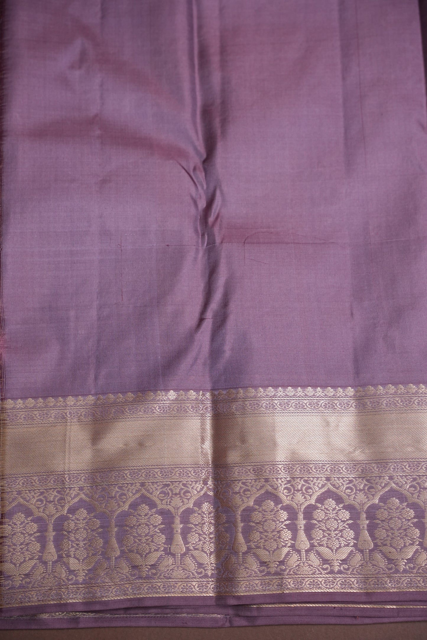 Soft Dusty Lavender Pure Kanchivaram Silk Saree with Antique Gold Zari Floral Weaving|Silk Mark Certified