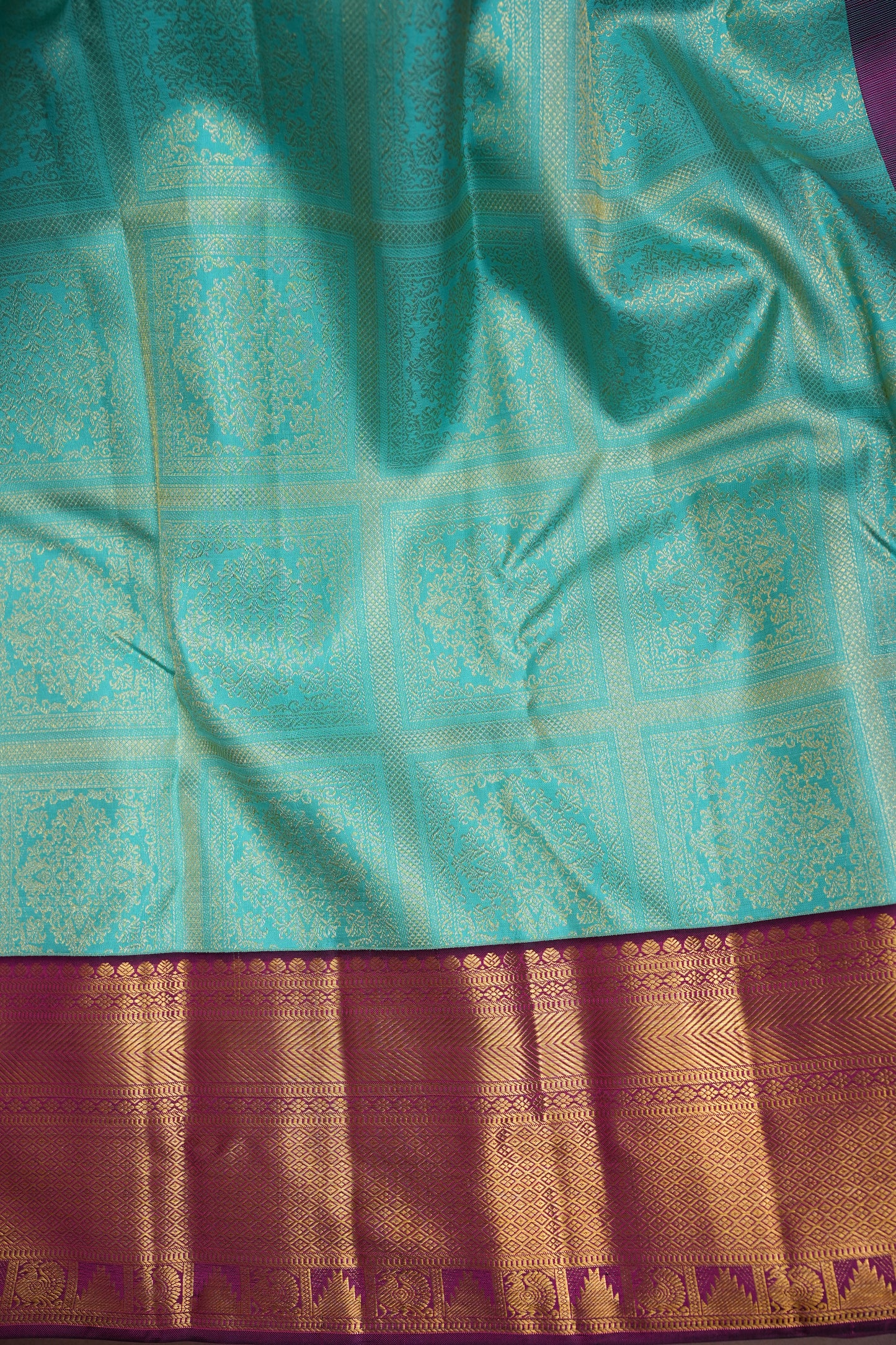 Aqua Blue Pure Kanchivaram Silk Saree with Contrast Purple Border & Rich 2 Gram Zari|Silk Mark Certified