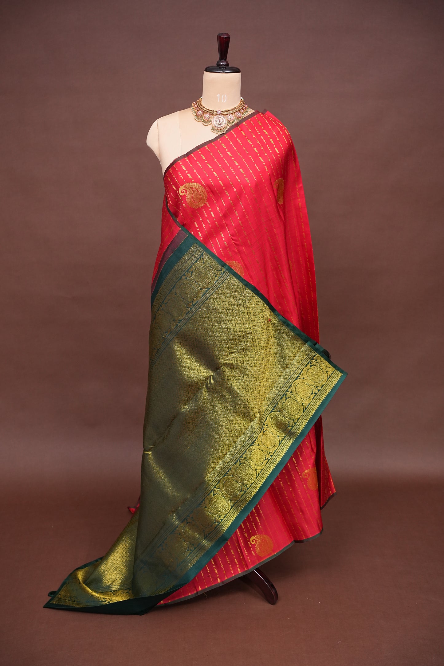 Red Borderless Pure Kanchivaram Silk Saree|Silk Mark Certified