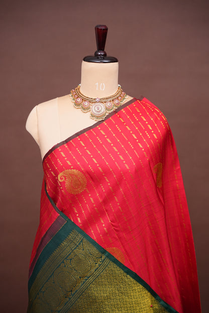 Red Borderless Pure Kanchivaram Silk Saree|Silk Mark Certified
