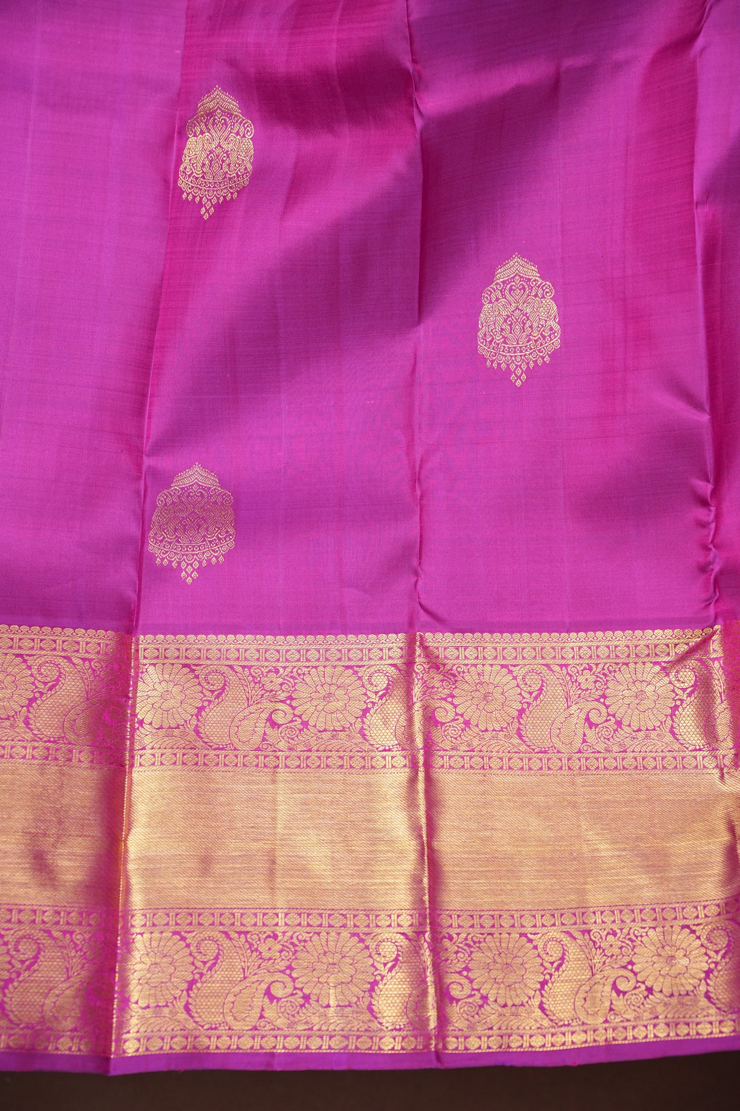 Magenta Pure Kanjivaram Silk Saree with Rich Gold Zari Weaving|Silk Mark Certified