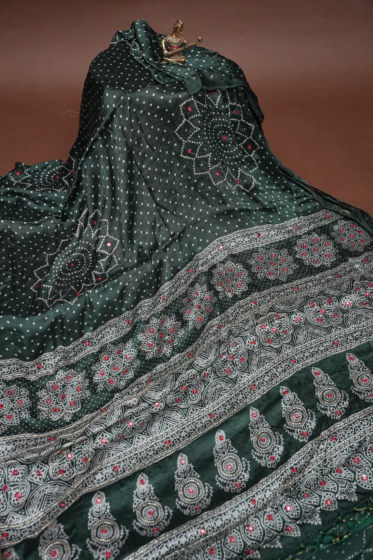 Gajji Silk Saree-Emerald Green