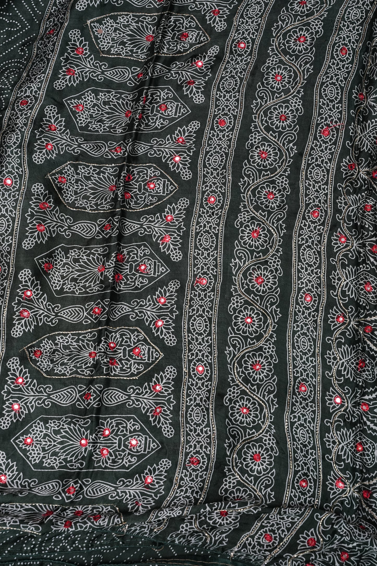 Gajji Silk Saree-Bottle green