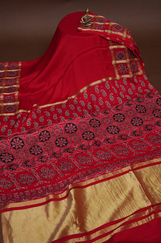Bandhini Garchola Saree - Red