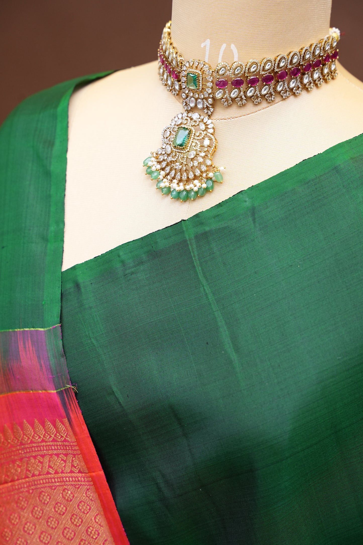 Emerald Green & Coral Pink Pure Kanchivaram Silk Saree with Gold Zari Pallu|Silk Mark Certified
