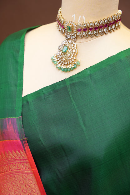 Emerald Green & Coral Pink Pure Kanchivaram Silk Saree with Gold Zari Pallu|Silk Mark Certified