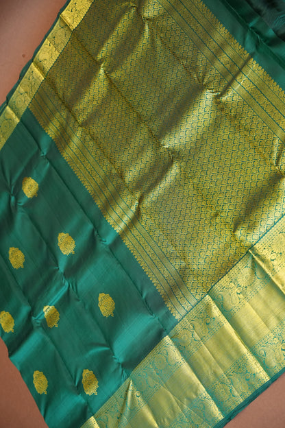Emerald Green Pure Kanchivaram Silk Saree with Rich Gold Zari Weave|Silk Mark Certified