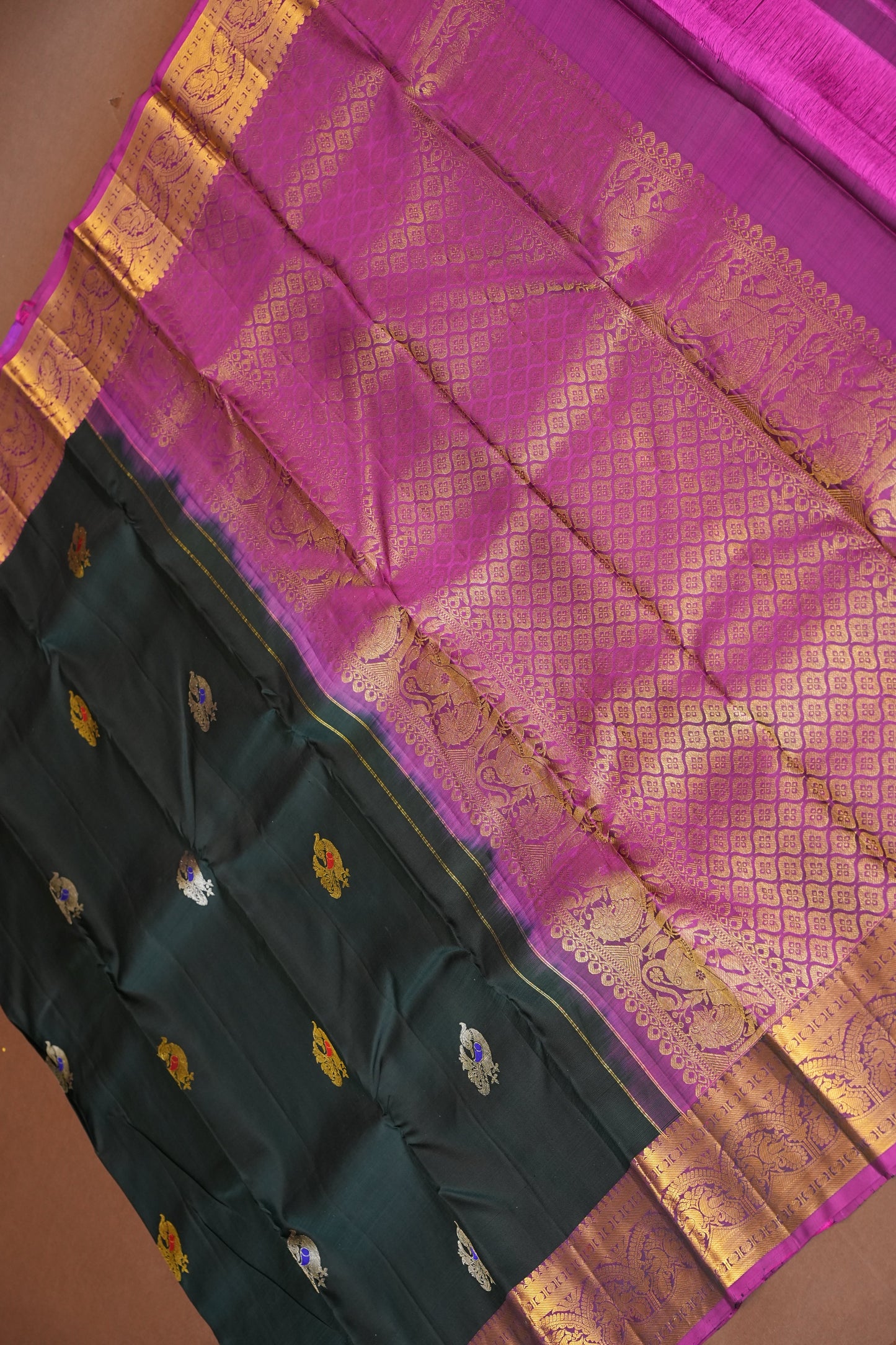 Deep Green & Magenta Pure Kanchivaram Silk Saree with Antique Gold Zari Weave|Silk Mark Certified