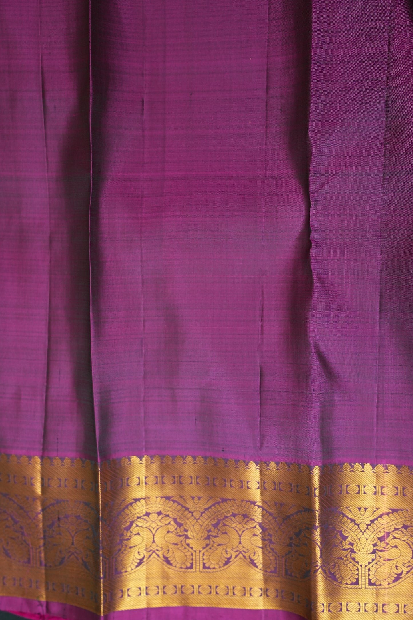 Deep Green & Magenta Pure Kanchivaram Silk Saree with Antique Gold Zari Weave|Silk Mark Certified