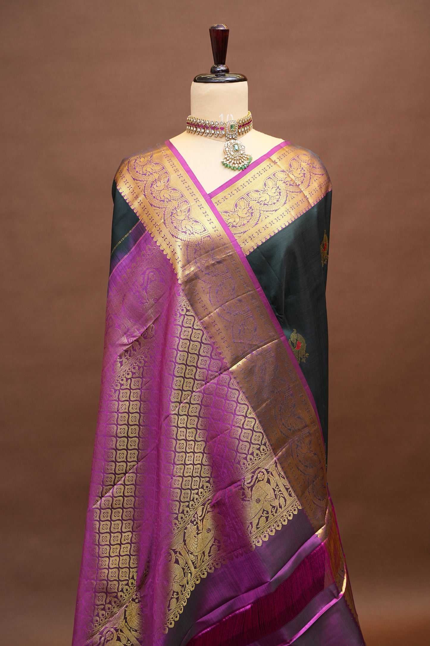 Deep Green & Magenta Pure Kanchivaram Silk Saree with Antique Gold Zari Weave|Silk Mark Certified