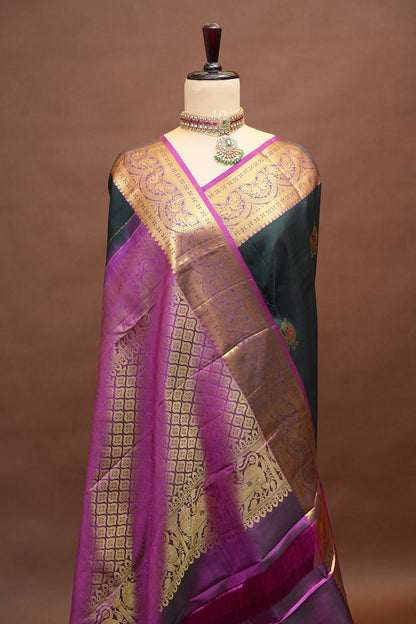 Deep Green & Magenta Pure Kanchivaram Silk Saree with Antique Gold Zari Weave|Silk Mark Certified