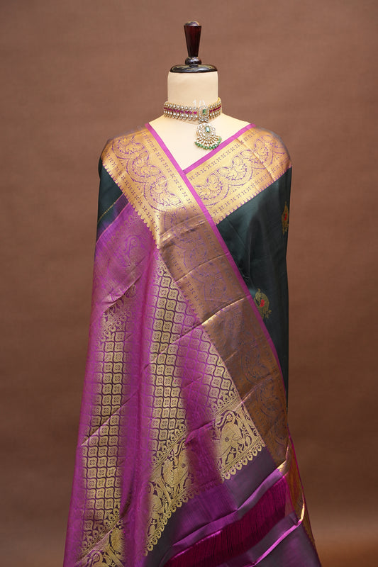 Deep Green & Magenta Pure Kanchivaram Silk Saree with Antique Gold Zari Weave|Silk Mark Certified