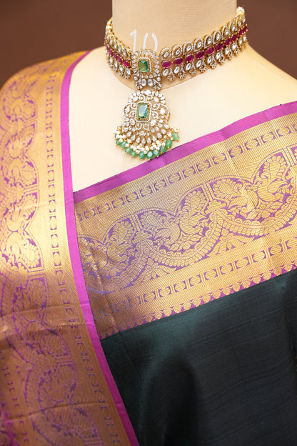 Deep Green & Magenta Pure Kanchivaram Silk Saree with Antique Gold Zari Weave|Silk Mark Certified