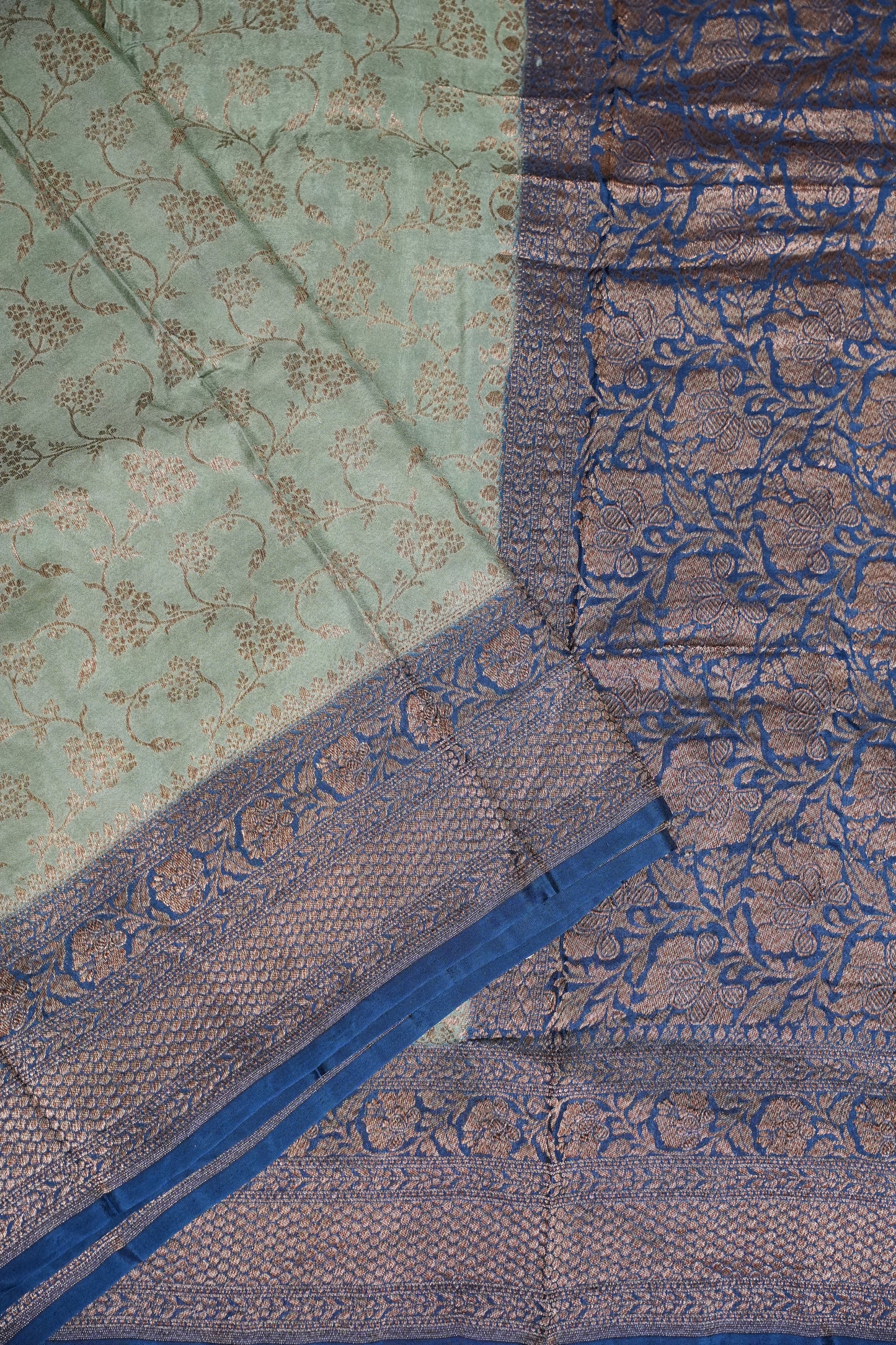 Khaddi Georgette Crepe Silk Saree with Antique Border – Blue Grey & Peacock Blue