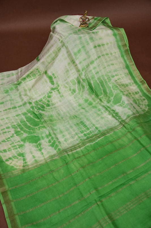 Mangalagiri Silk Shibori Tie & Dye Saree - White with Leaf Green