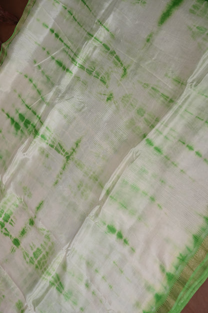 Mangalagiri Silk Shibori Tie & Dye Saree - White with Leaf Green