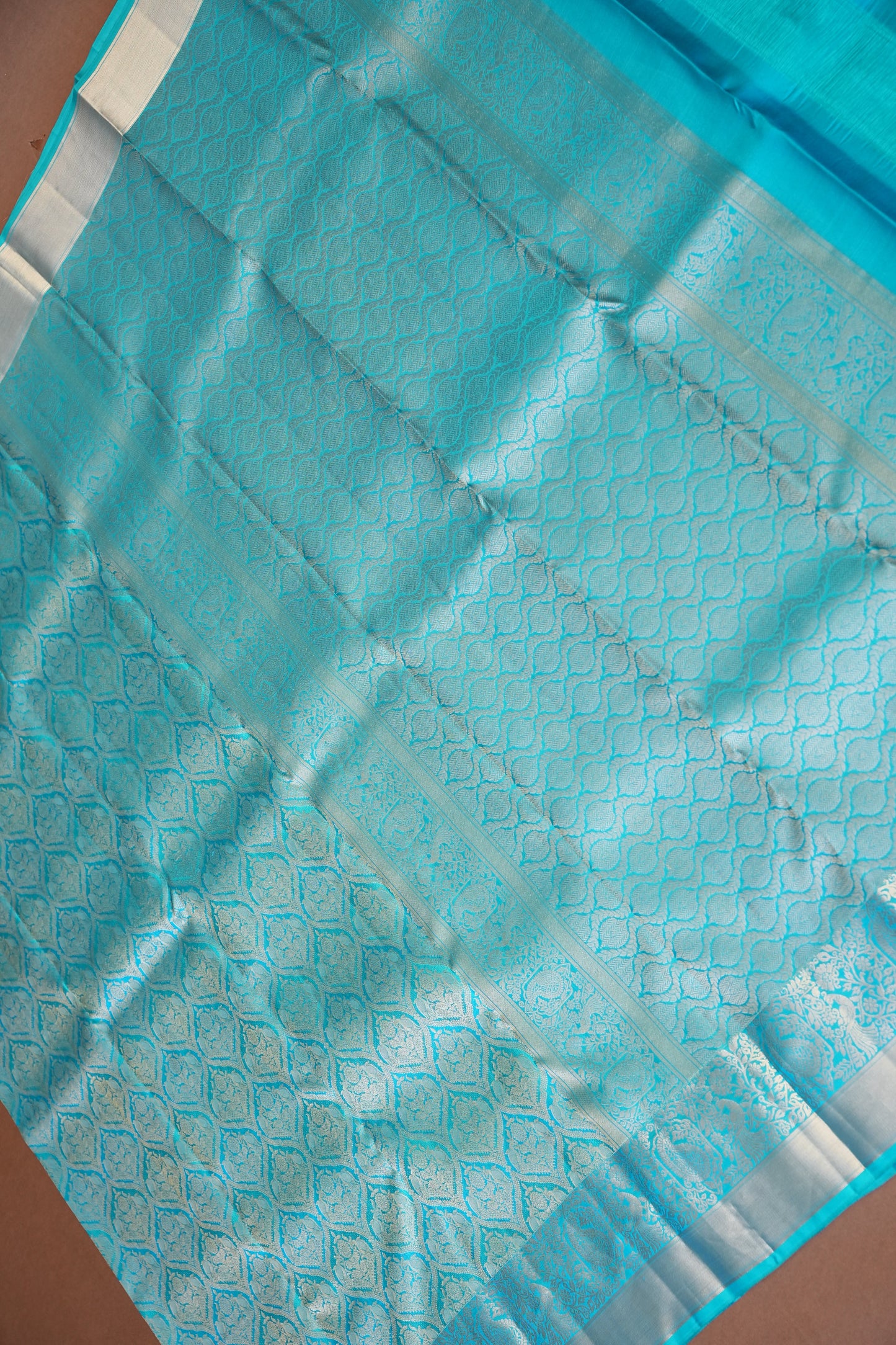 Aqua Blue Pure Kanchivaram Silk Saree with Elegant Antique Gold Zari Weave|Silk Mark Certified.